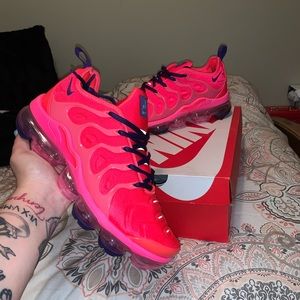 Women’s vapor max plus size 7.5 brand new